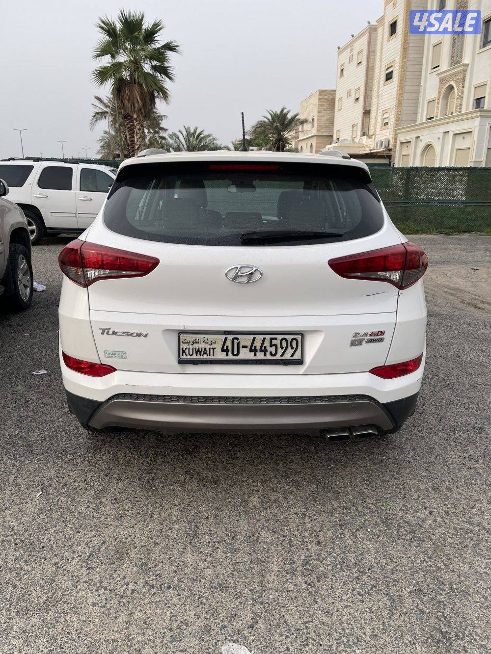 للبيع هونداي توسان موديل 2017 شرط الفحص ماشي 115500 الف وقابل للمساومه0