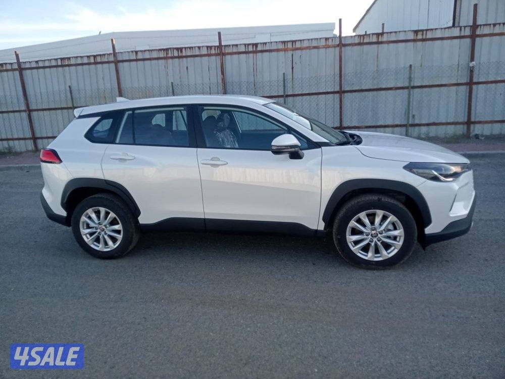 كرولا كروس 20152