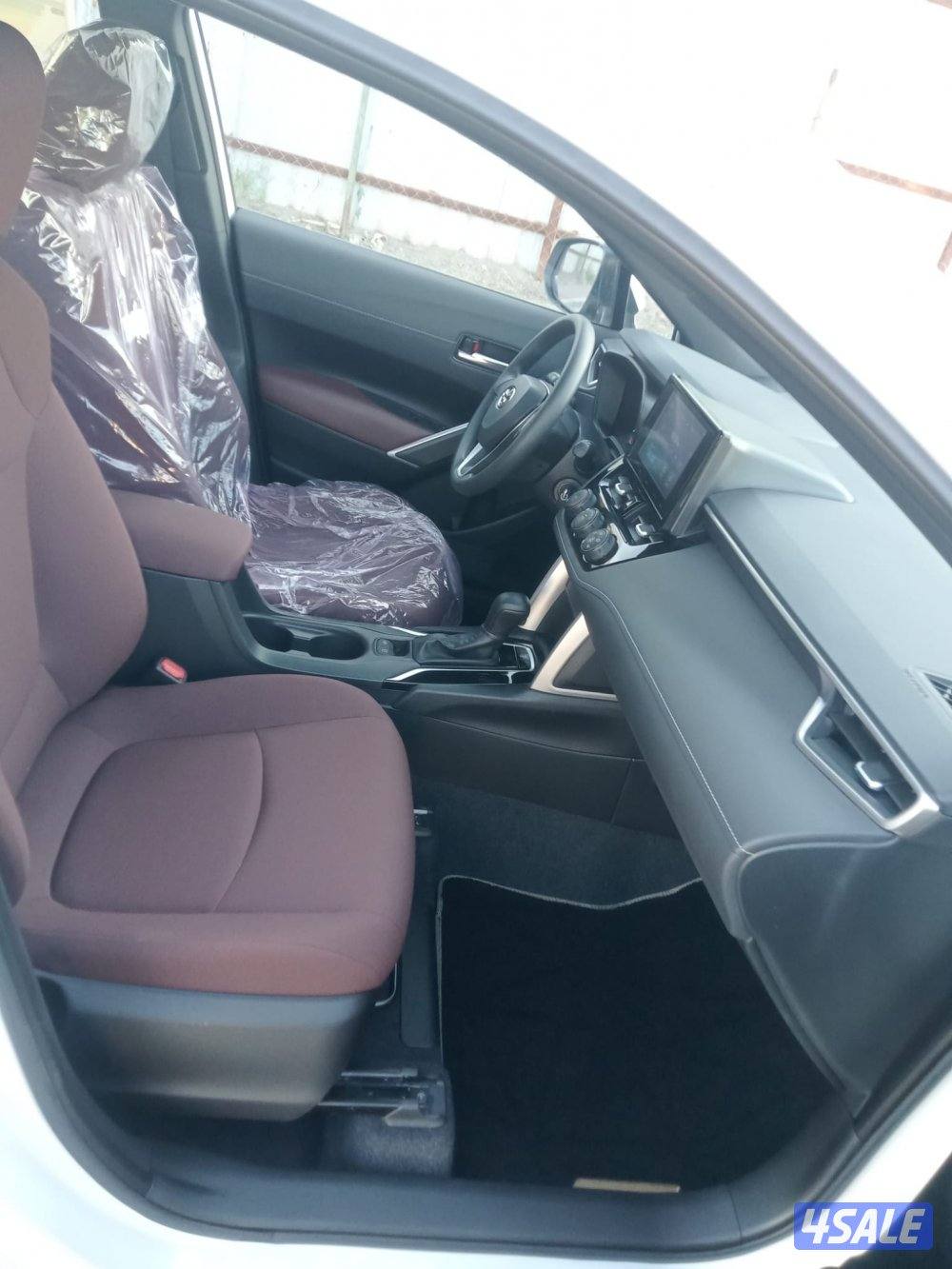 كرولا كروس 20155