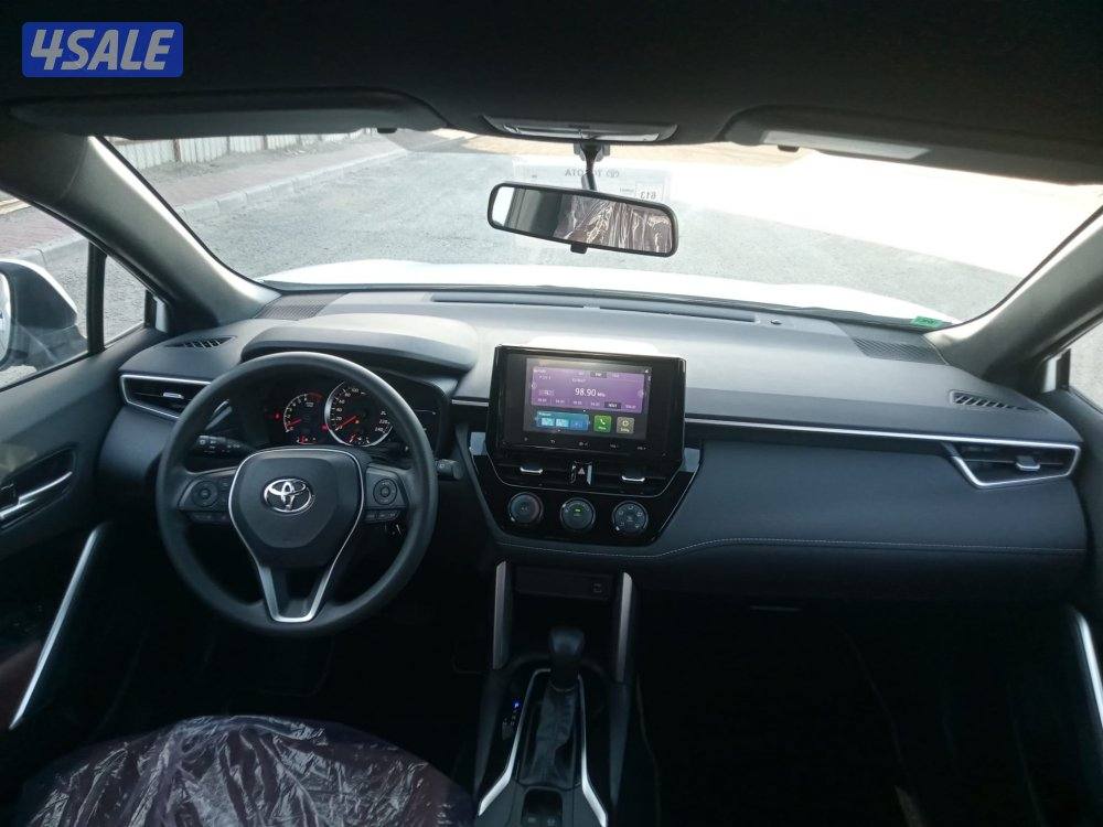 كرولا كروس 20156