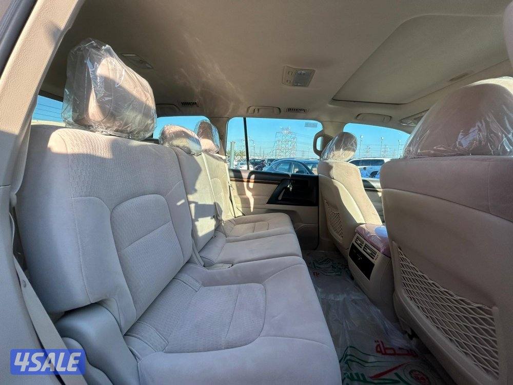 لاند كروزر GX.R-V8 موديل 2020 ماشى 43.000 k.m  وارد الساير .صبغ وكالة4