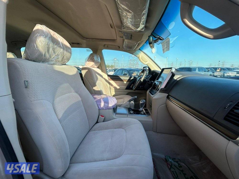 لاند كروزر GX.R-V8 موديل 2020 ماشى 43.000 k.m  وارد الساير .صبغ وكالة5