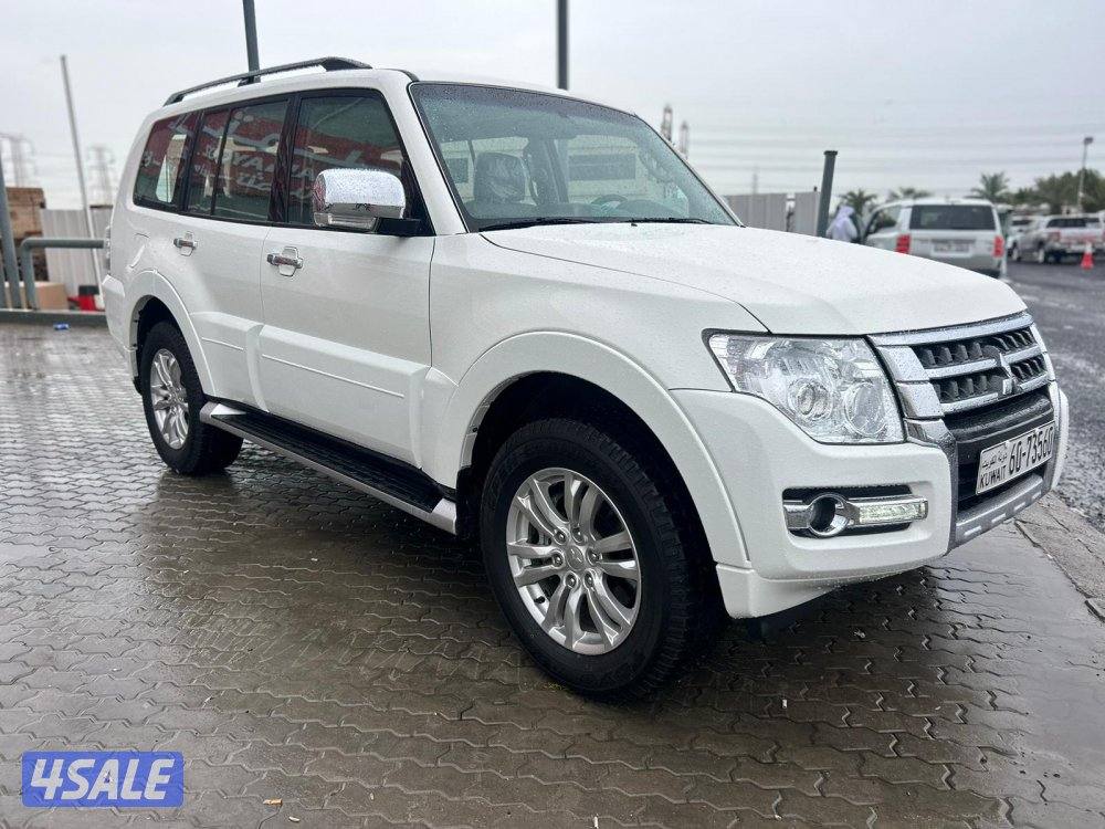 ميتسوبيشى باجيرو GLS -V6 موديل 2021 ماشى 35.000 k.m وارد الملا .1