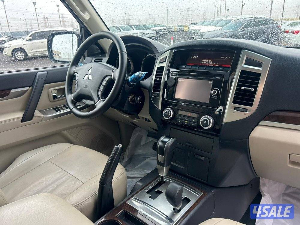 ميتسوبيشى باجيرو GLS -V6 موديل 2021 ماشى 35.000 k.m وارد الملا .6