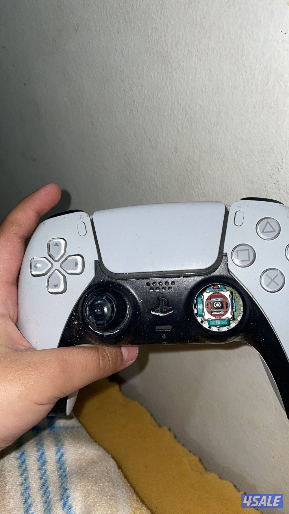 سوني ٥ نضيفه جدااا مانفتحت أبدا بدون أخذ يدته قطع قيار ممنوع التبديل1