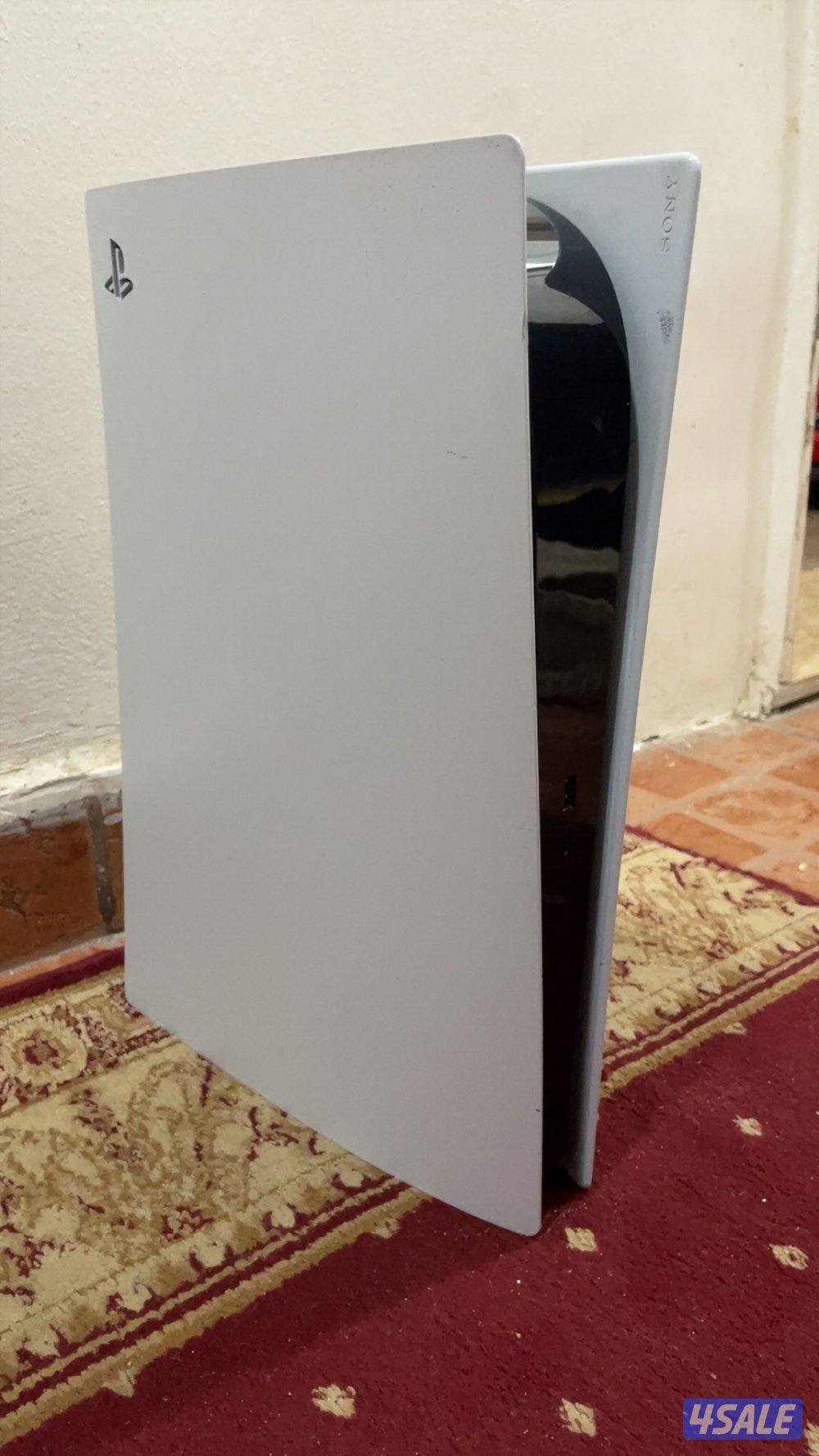 سوني ٥ نضيفه جدااا مانفتحت أبدا بدون أخذ يدته قطع قيار ممنوع التبديل2