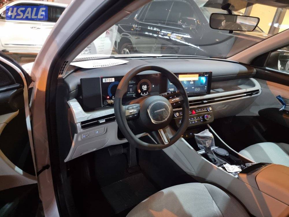 هيونداي توسان 2025 اصفار ستندر2