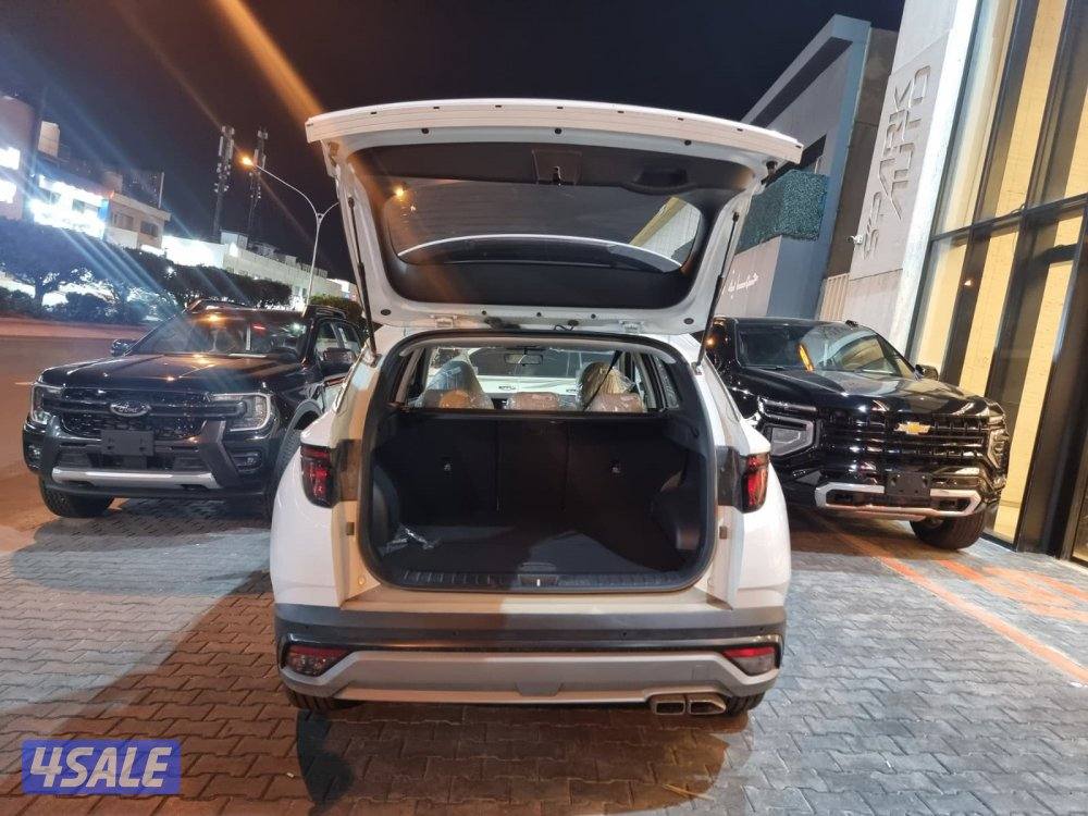 هيونداي توسان 2025 اصفار ستندر8