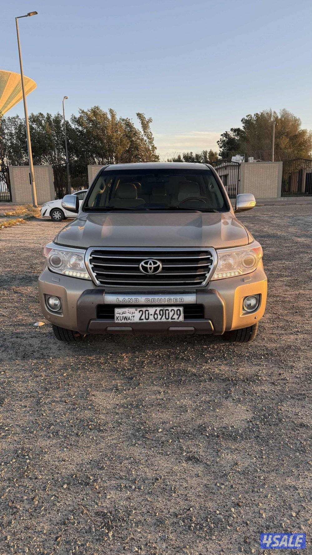 للبيع لاند كروزر4