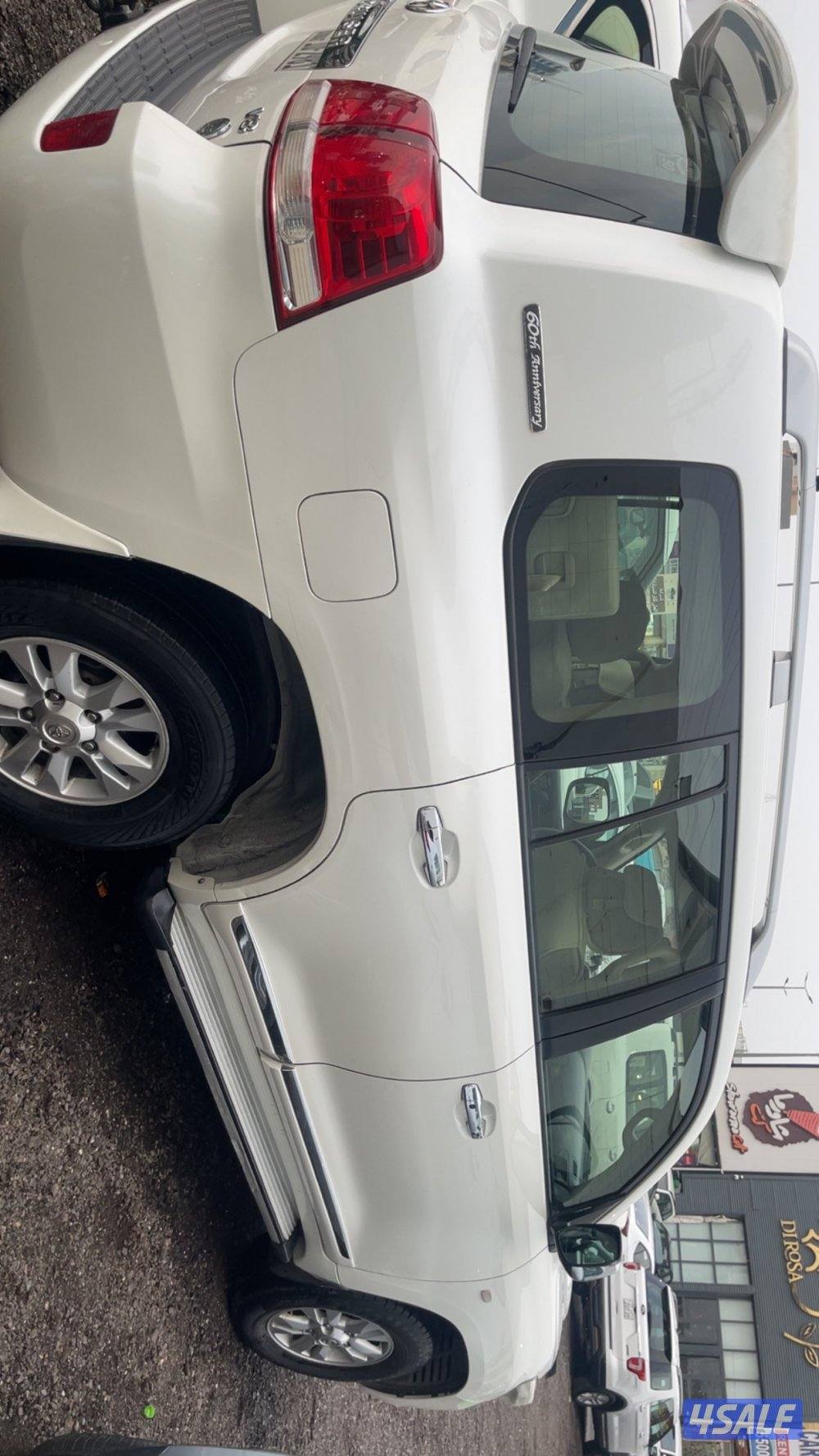 لاند كروز 20112