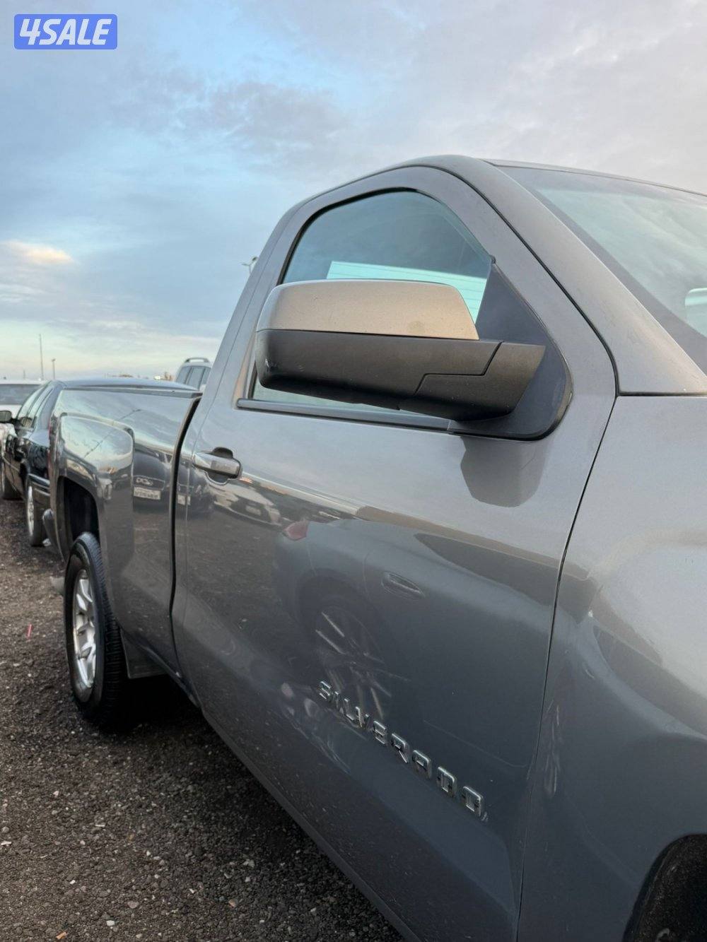 وانيت سيلفرادو 20174