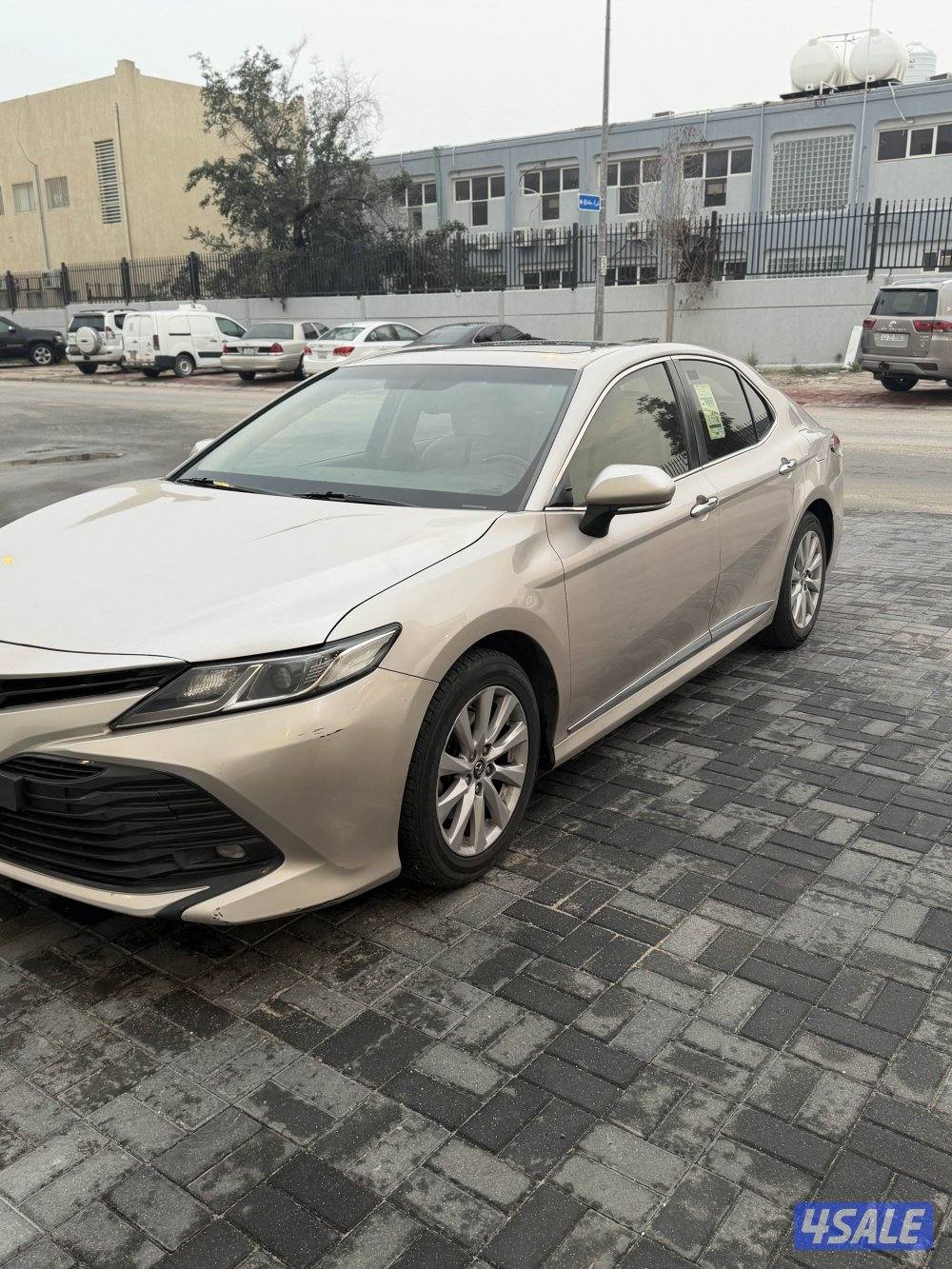 للبيع كامري ٢٠٢٠ كامل المواصفات شرط الفحص2