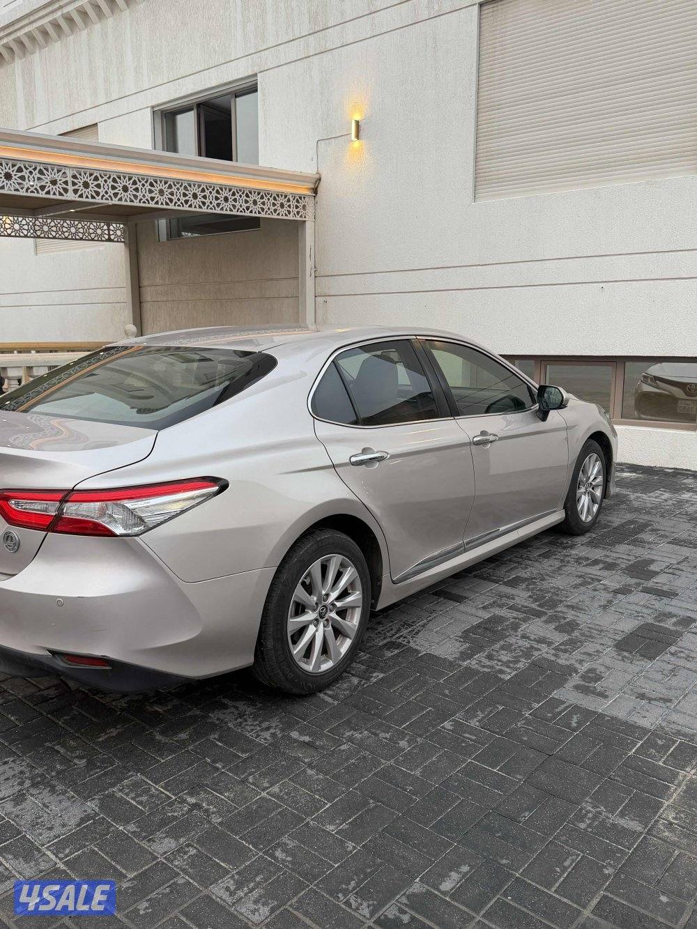 للبيع كامري ٢٠٢٠ كامل المواصفات شرط الفحص5