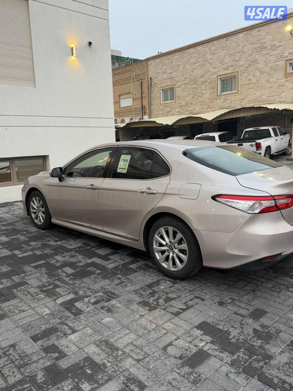 للبيع كامري ٢٠٢٠ كامل المواصفات شرط الفحص6