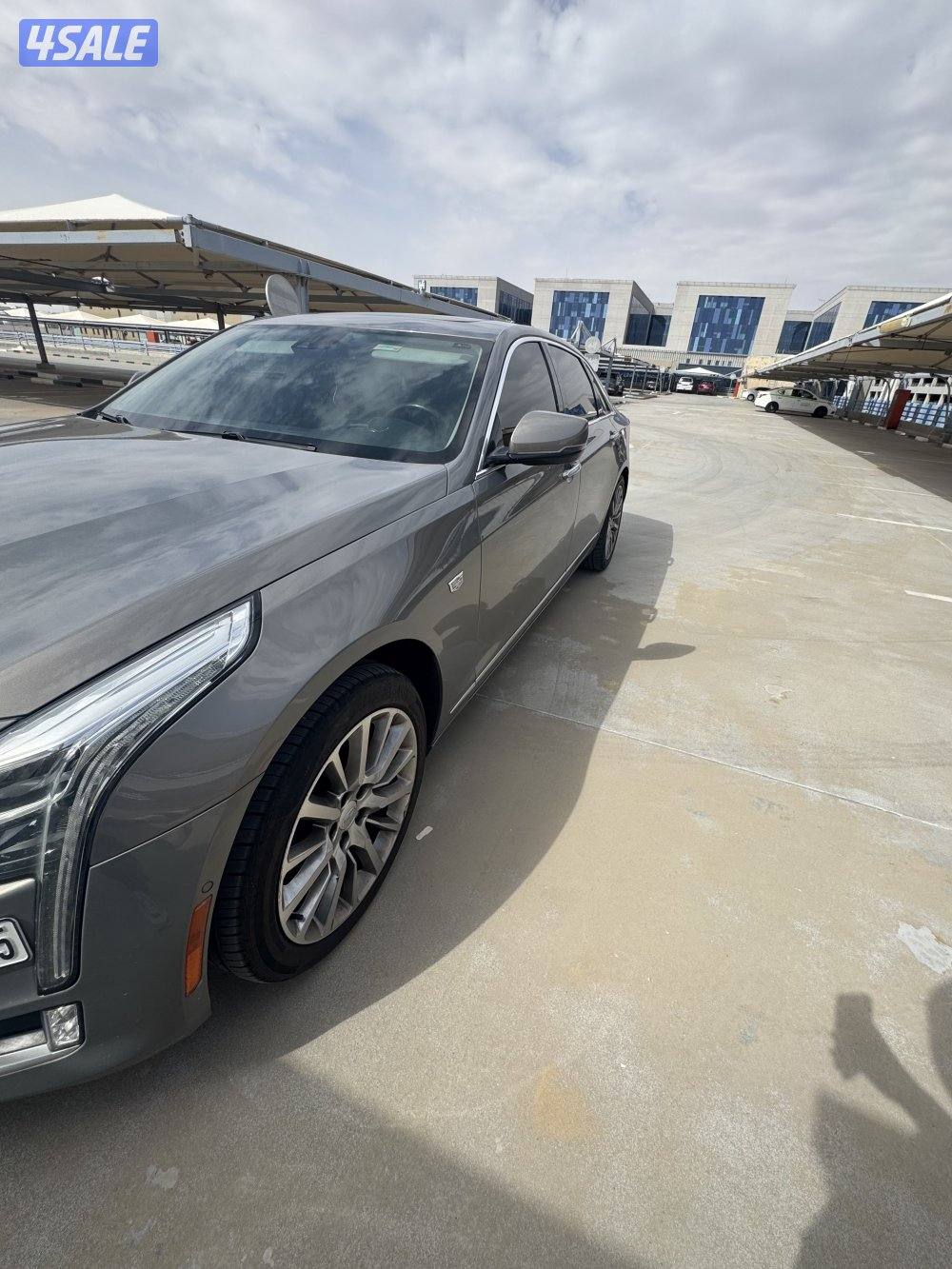 للبيع كاديلاك CT6 موديل 2017 – فئة Luxury وارد الغانم3