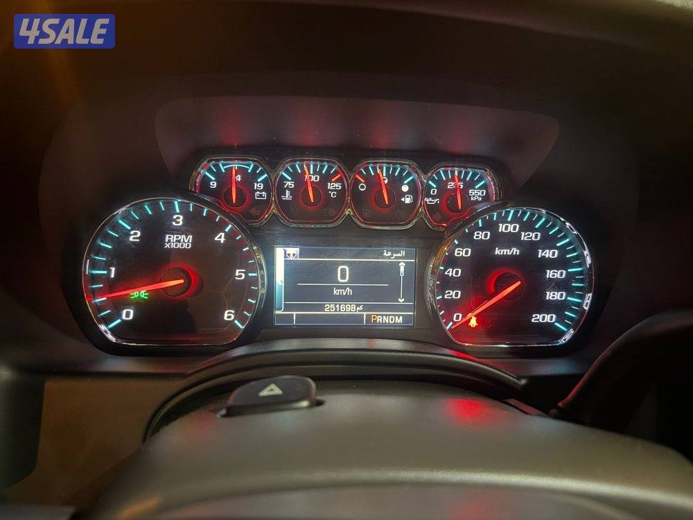 للبيع تاهو موديل 2015 مالك الاول  عداد 2519