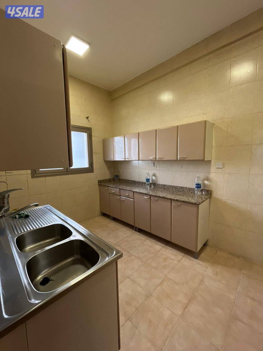 شقه سكنية مع شهر مجاني للإيجار في الشعب البحري4