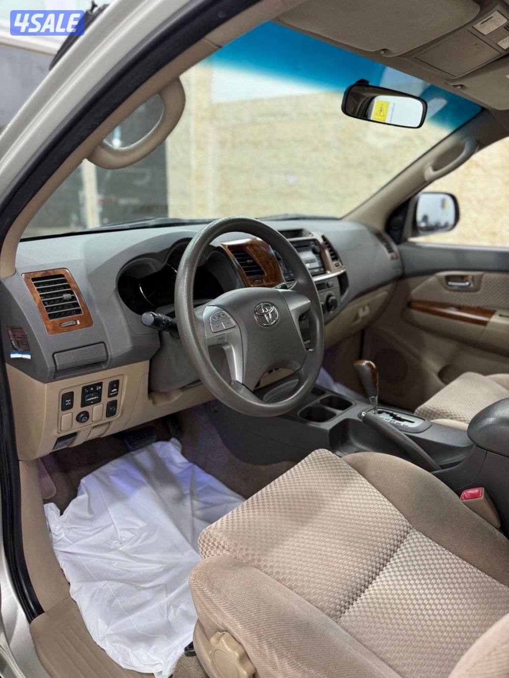 للبيع فورتنر٢٠١٢4