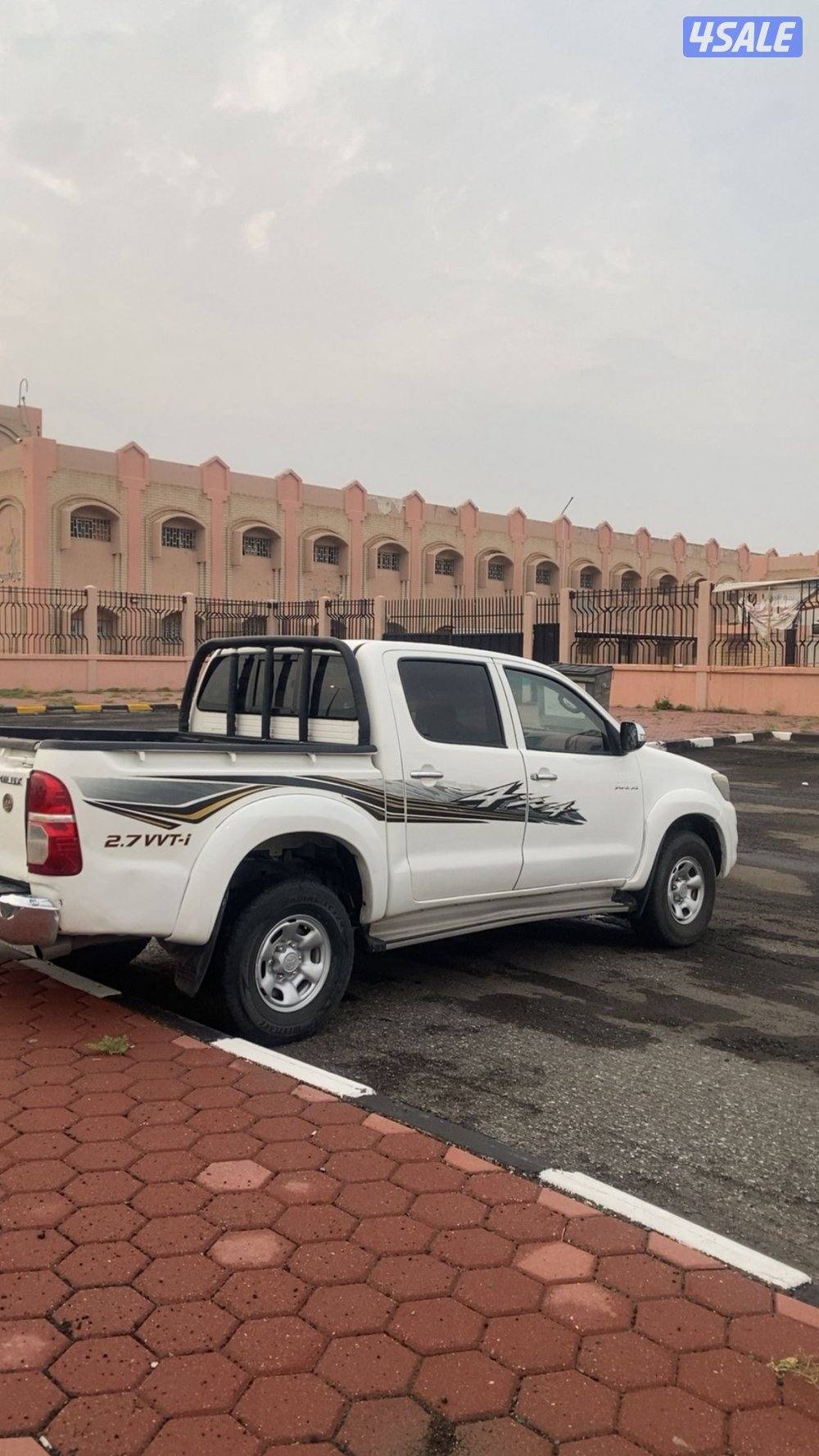 للبيع هايلكس 2013 قير اوتماتيك دبل قير2