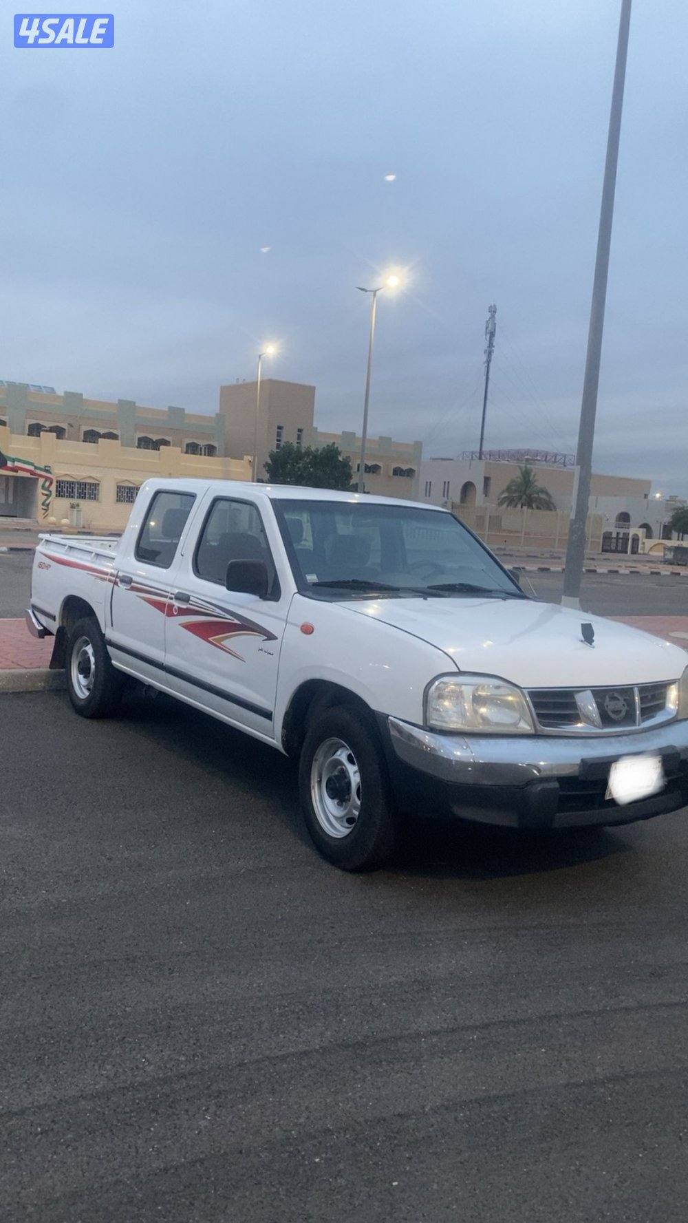 للبيع وانيت نيسان 2015 قير عادي1