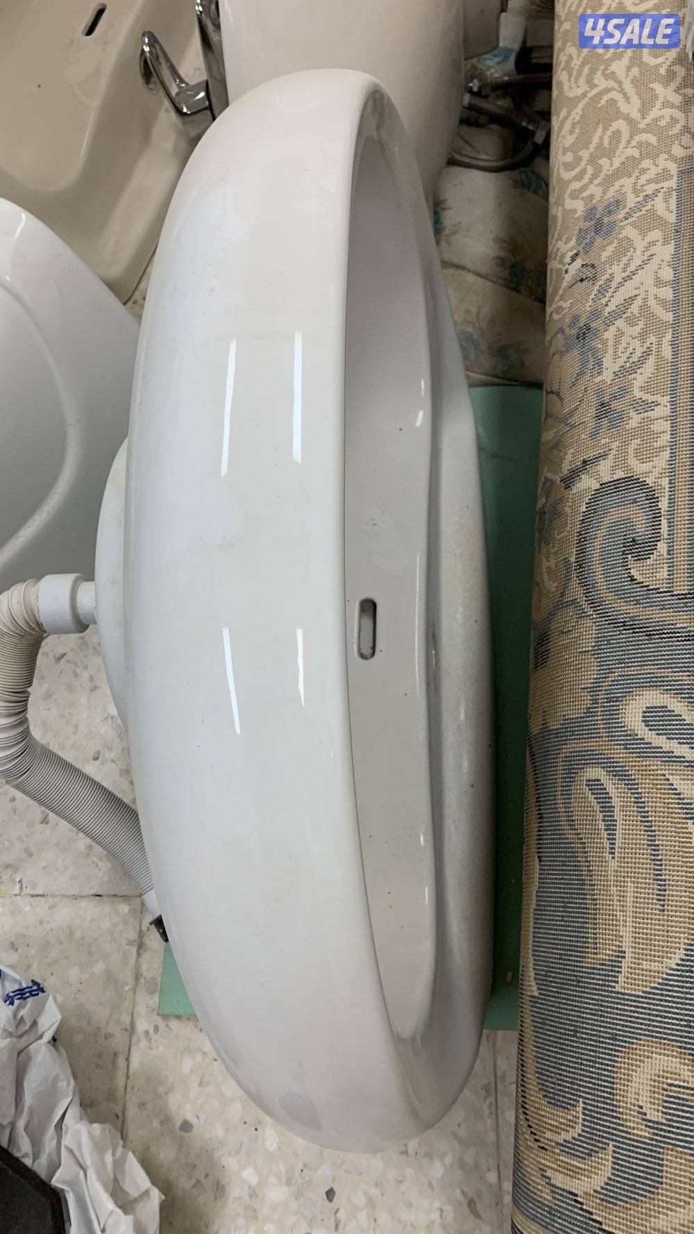 ثريات وكراسي ومتفرقات5