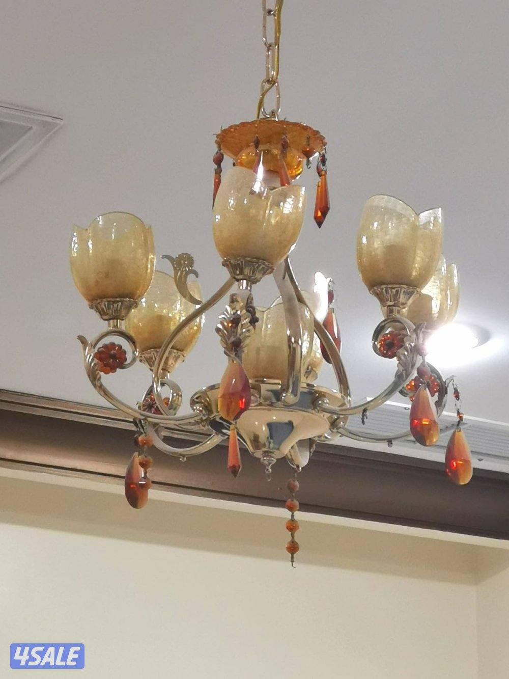 ثريات وكراسي ومتفرقات6