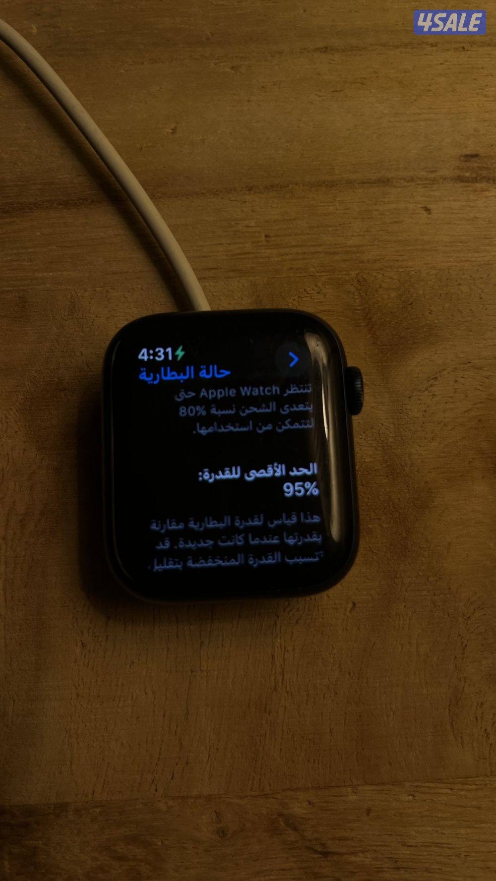 للبيع ساعة ابل شبه جديدة3