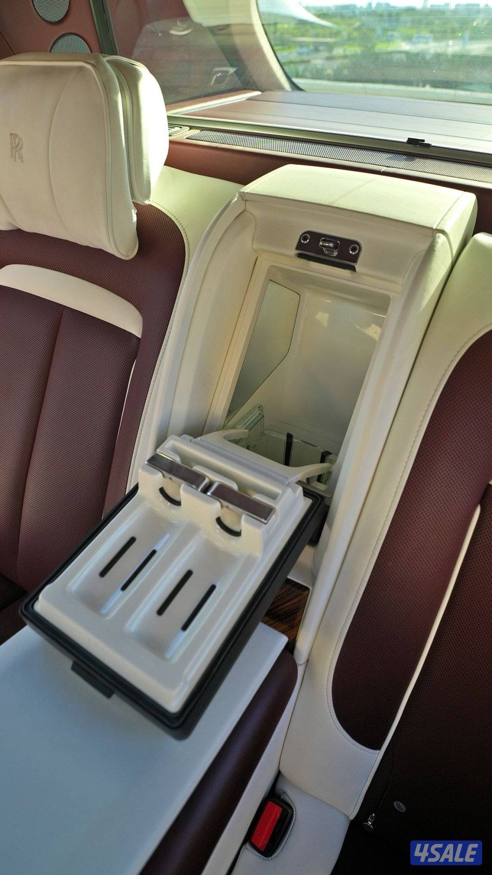 ROLLS ROYCE CULLINAN12