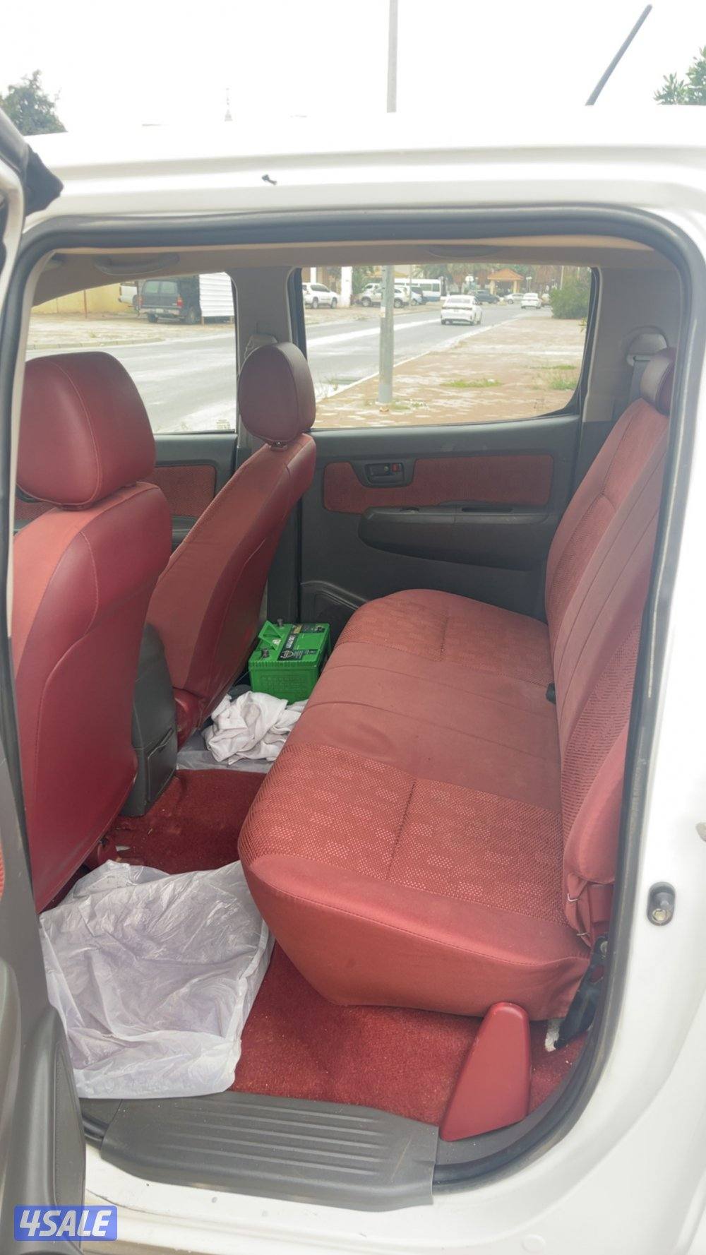 البيع هيلوكس٢٠١٢4