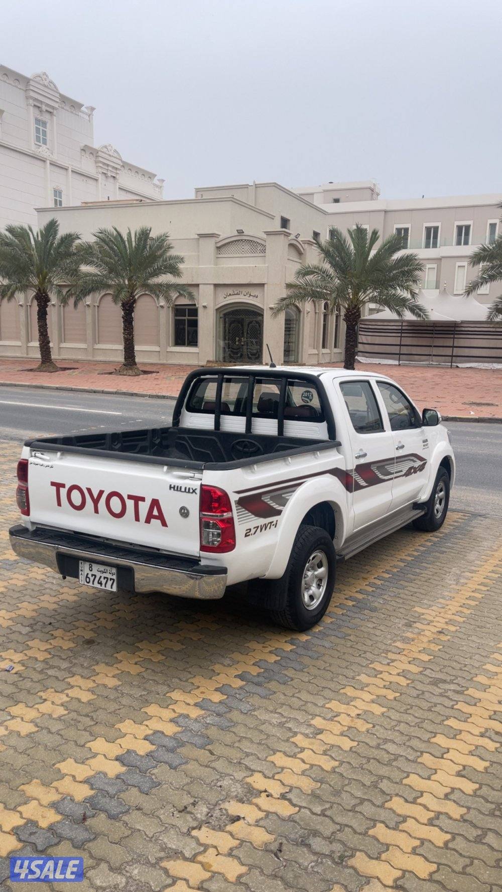 البيع هيلوكس٢٠١٢2