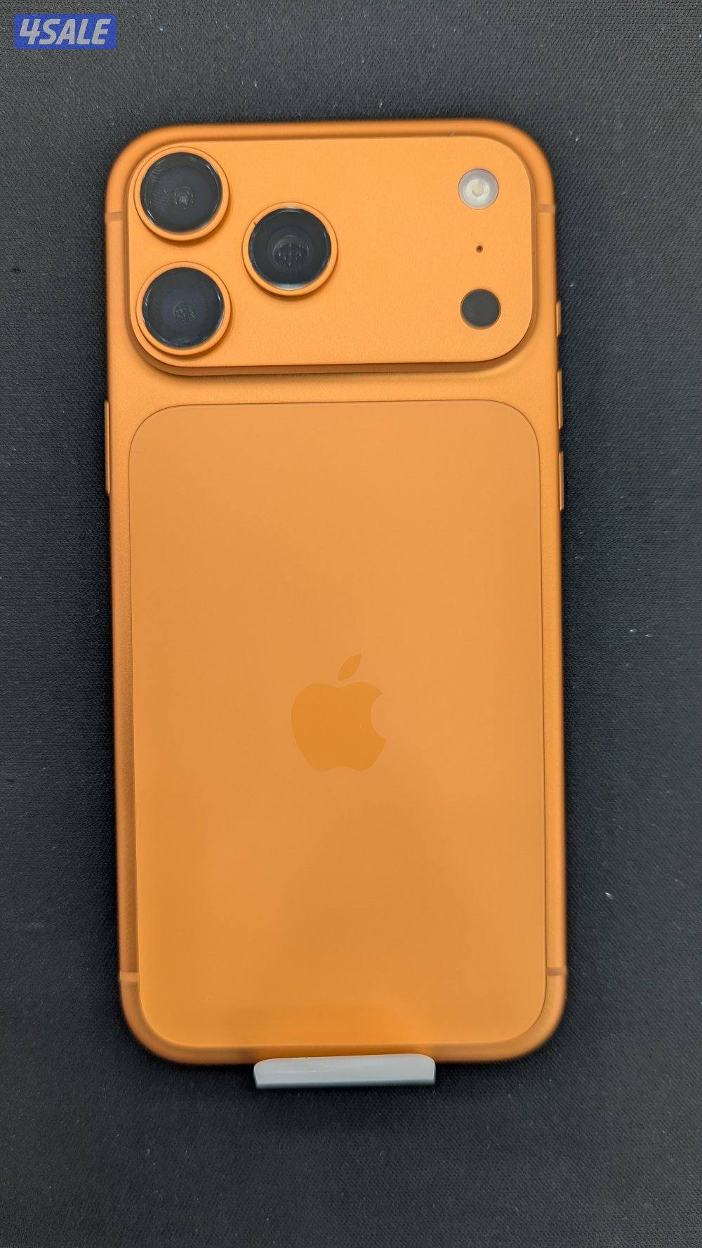 Apple Iphone 17 Pro Max 512 GB and just 30 cucle count5