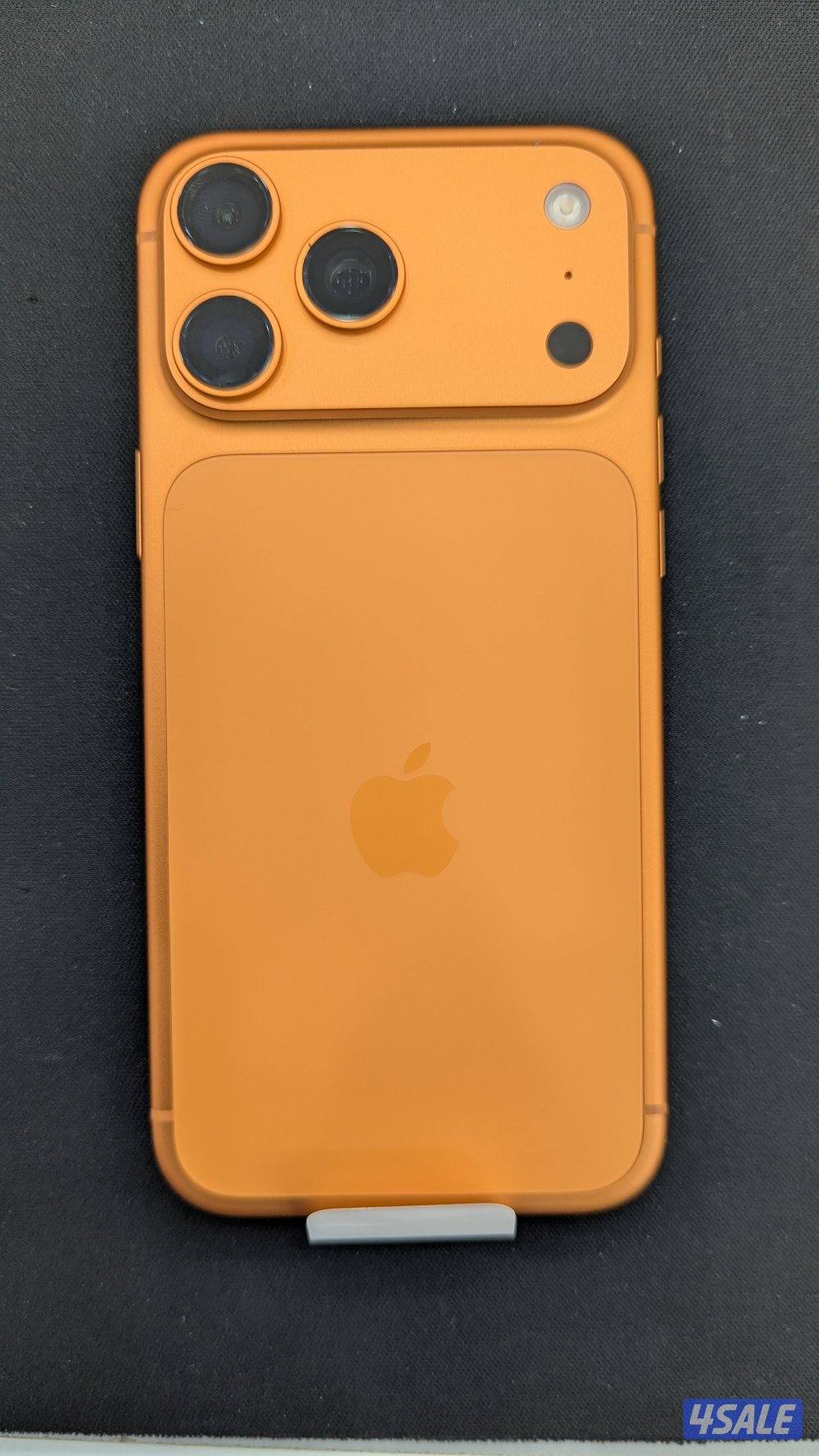 Apple Iphone 17 Pro Max 512 GB and just 30 cucle count6