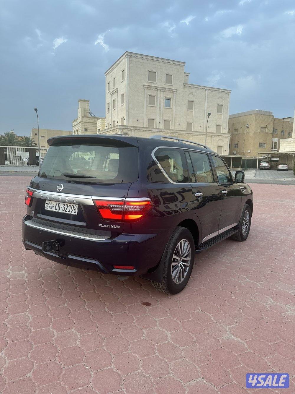 للبيع باترول ٢٠٢١ بلاتينيوم ستي اعلى درجة بالوكاله سيرفيس وكاله0