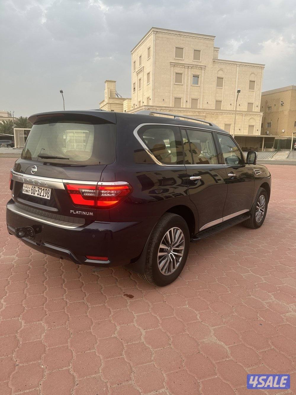 للبيع باترول ٢٠٢١ بلاتينيوم ستي اعلى درجة بالوكاله سيرفيس وكاله3