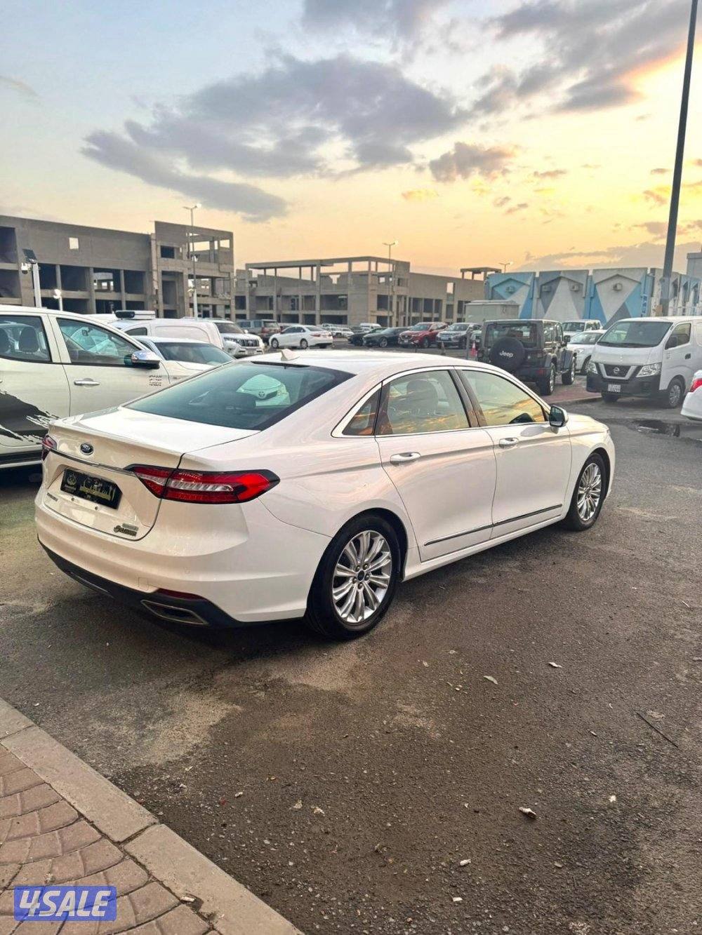 فورد تورس 20224