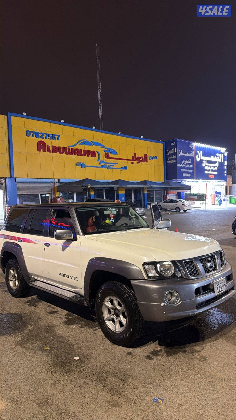 سفاري موديل ٢٠١٦ محول سوبر سفاري قير عادي اساس ممشى٢٣٠ الف ر8