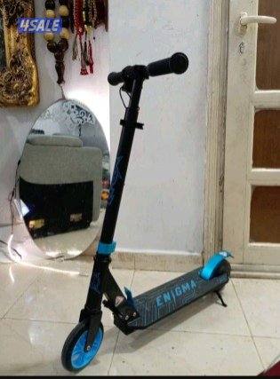 للبيع سكوتر كهربائي للأطفال بحالة الجديد0