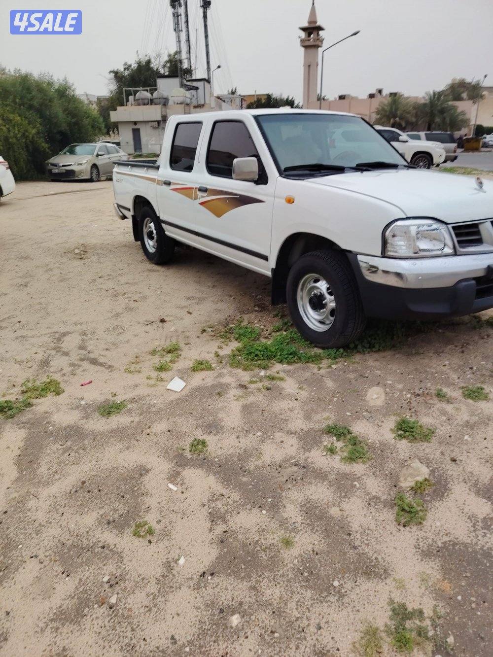 سيارة نيسان وانيت 2014 بحاله ممتازة0