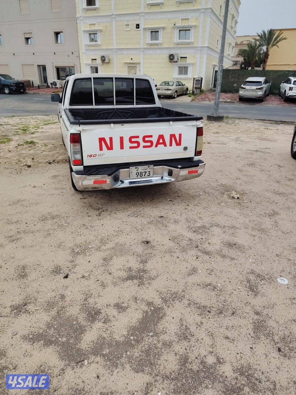 سيارة نيسان وانيت 2014 بحاله ممتازة6