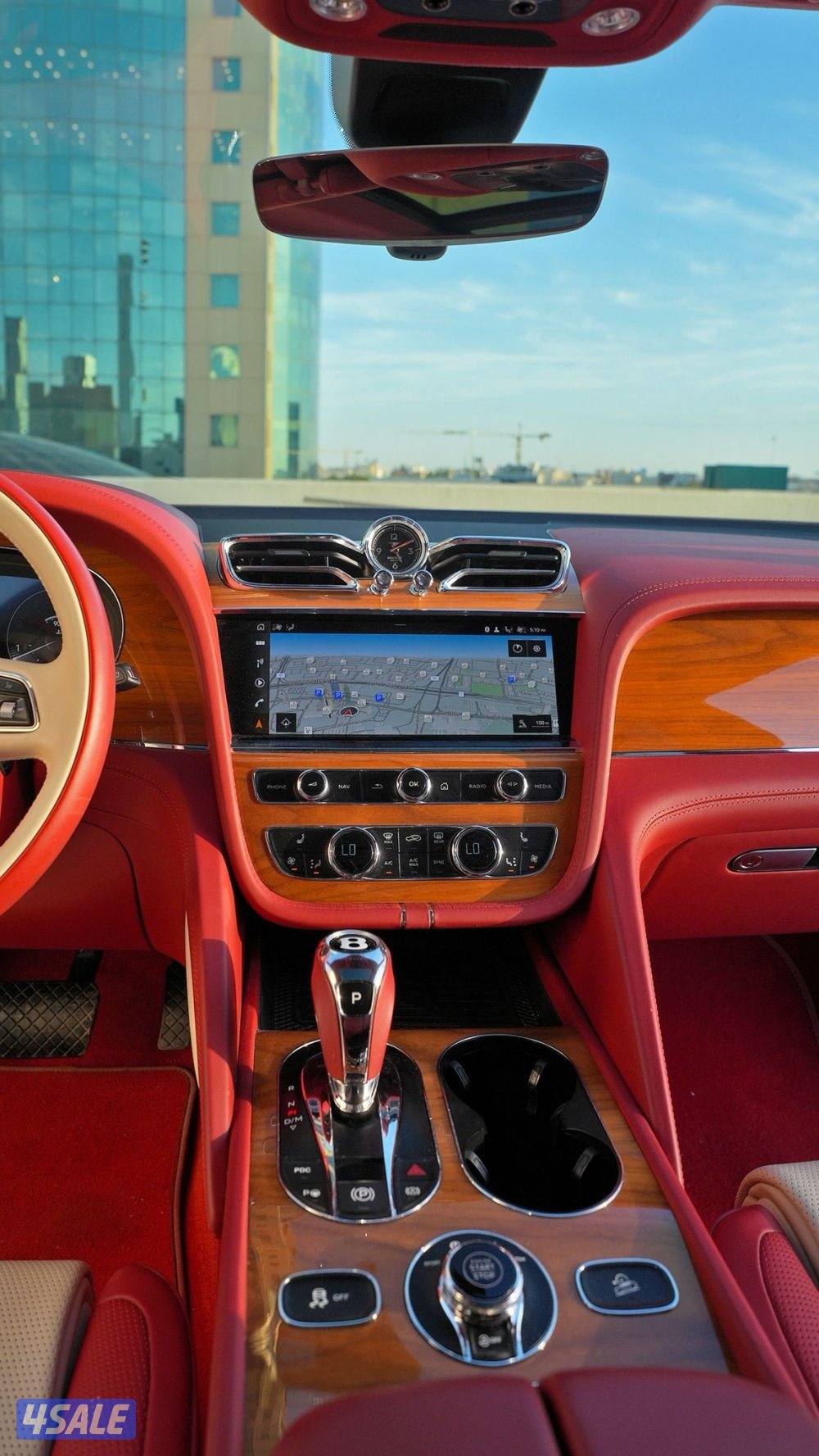 بنتلي BENTAYGA8