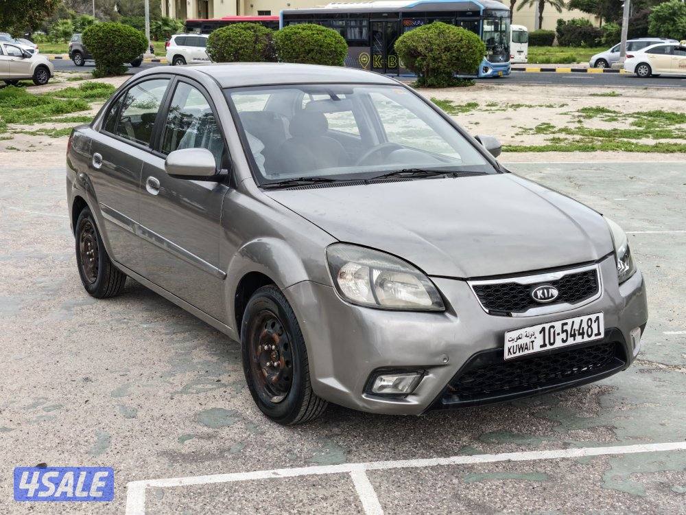 للبيع كيا ريو موديل 2011 ماشي 85 ألف حاله جيده5