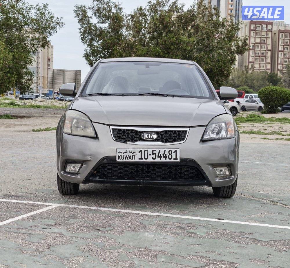 للبيع كيا ريو موديل 2011 ماشي 85 ألف حاله جيده7