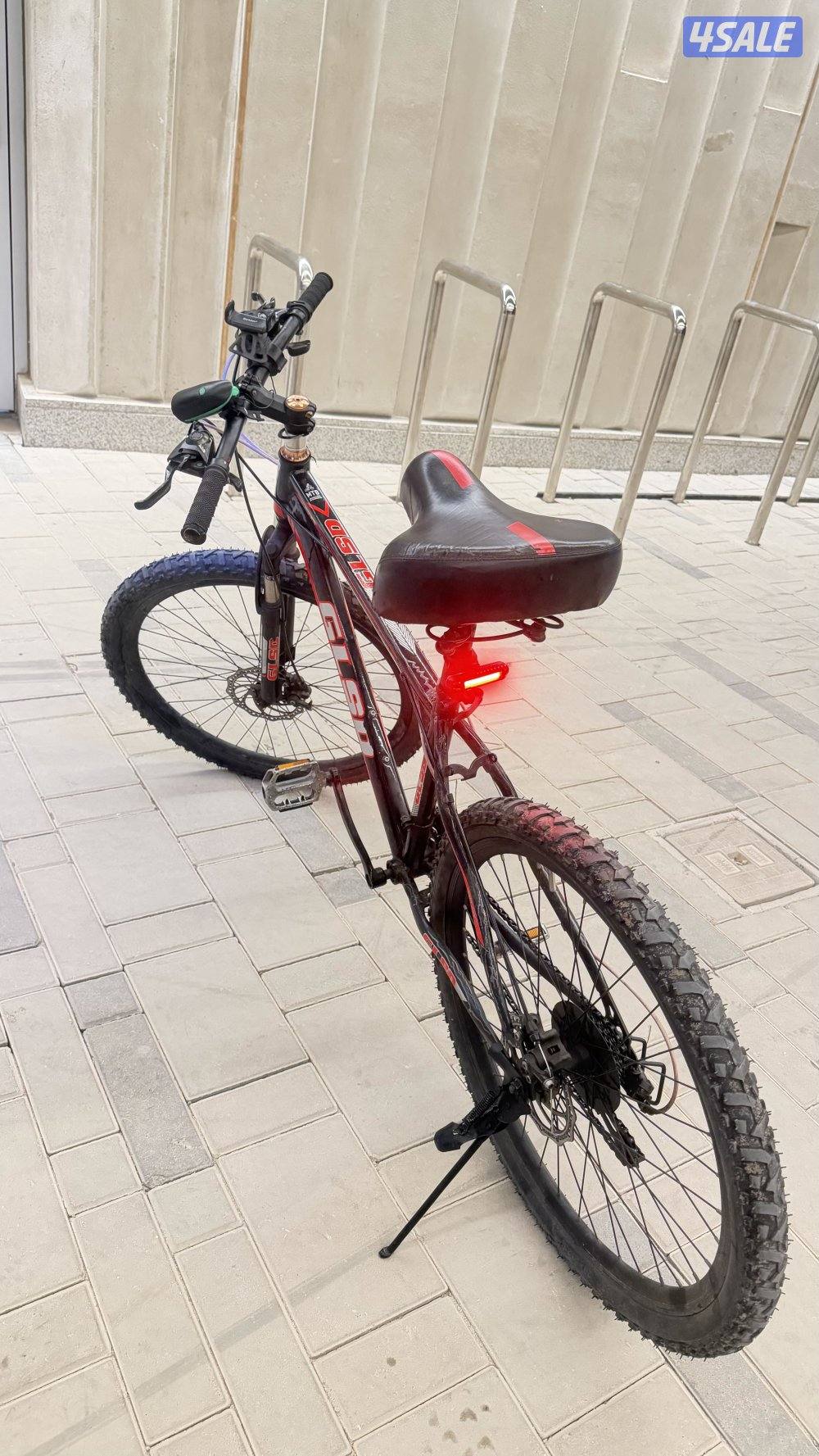 قاري حجم ٢٦ بكامل ملحقاته كشن حجم اكبر0