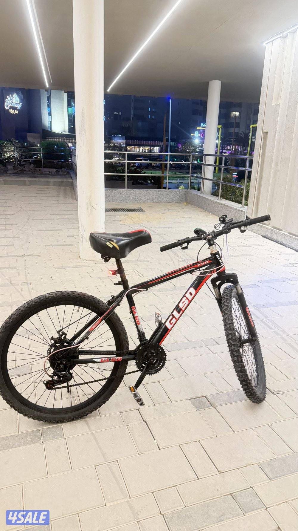 قاري حجم ٢٦ بكامل ملحقاته كشن حجم اكبر2