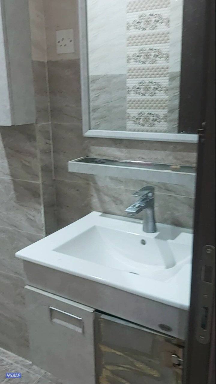 فرصه للجادين للإيجار شقه ارضى الجهراء قطعه 5 فقط 270 د.ك4