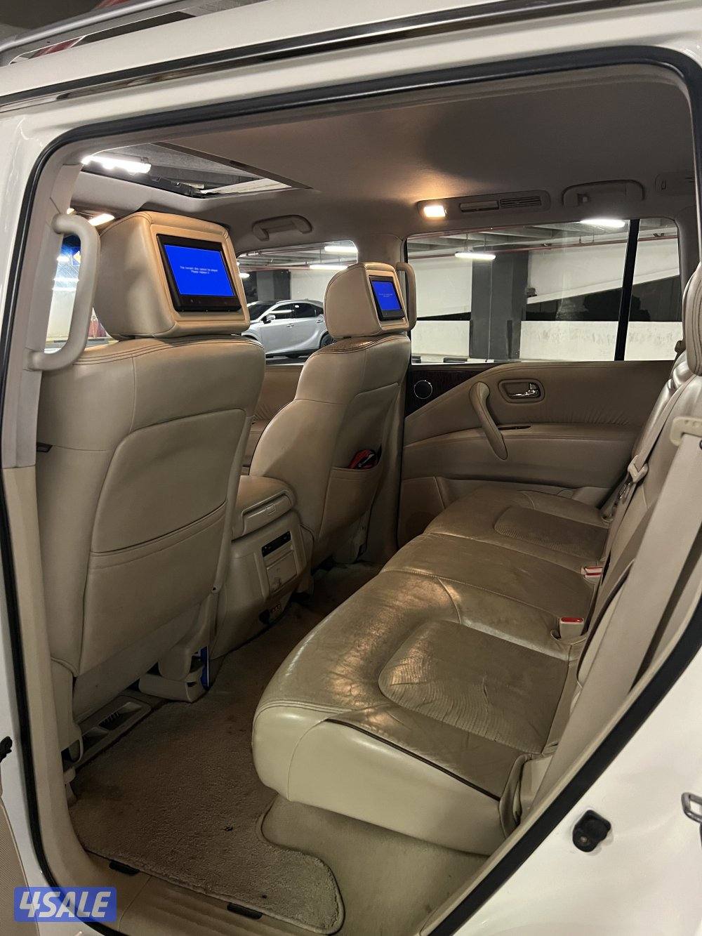 للبيع باترول موديل 2014 ابيض من داخل بيج الدرجة الاولى ٣٢٠ سيتي3