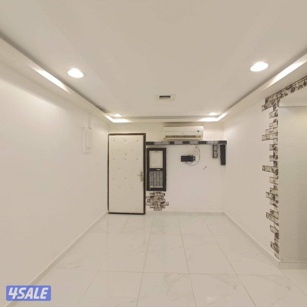 شقق للايجار خلو وفاضي غرفة وصالةبشارع العوازم خلف شارع المطاعم9