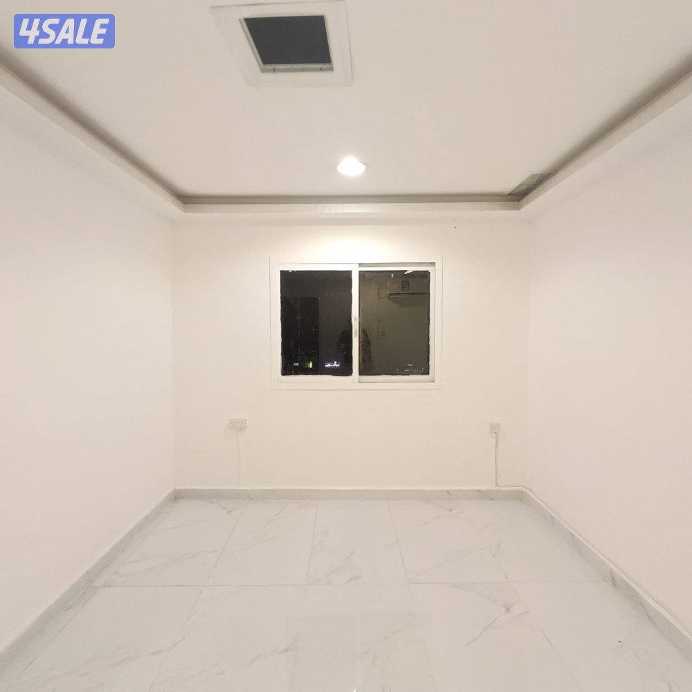 شقق للايجار خلو وفاضي غرفة وصالةبشارع العوازم خلف شارع المطاعم12