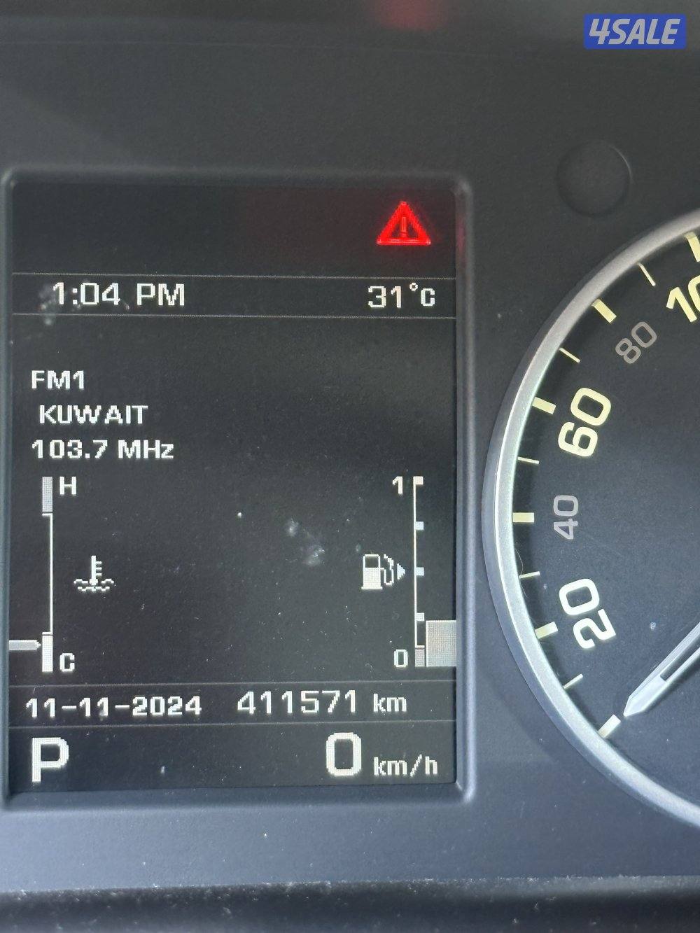 للبيع رنج روفر موديل 2012 نظيف ماشي 400 الف وقصور2