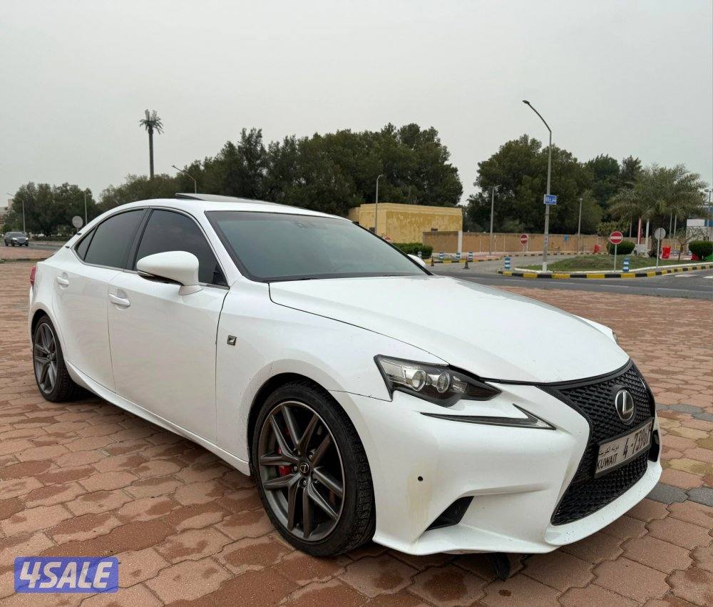 قمة بالنظافة لكزس IS 350 F SPORT الساير 2014
كامل المواصفات فحص0